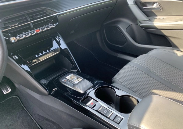 Peugeot 2008 cena 113652 przebieg: 9000, rok produkcji 2022 z Barczewo małe 562